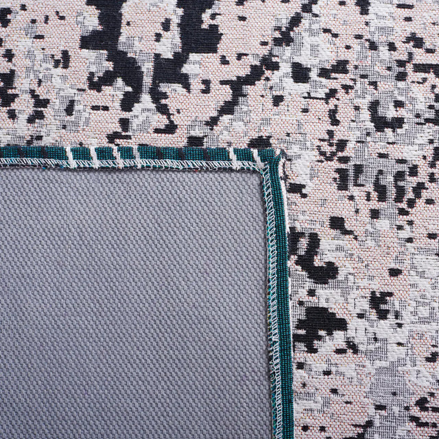 Safavieh Easy Care 4'-0" x 6'-0" Rug in Pink / Grey