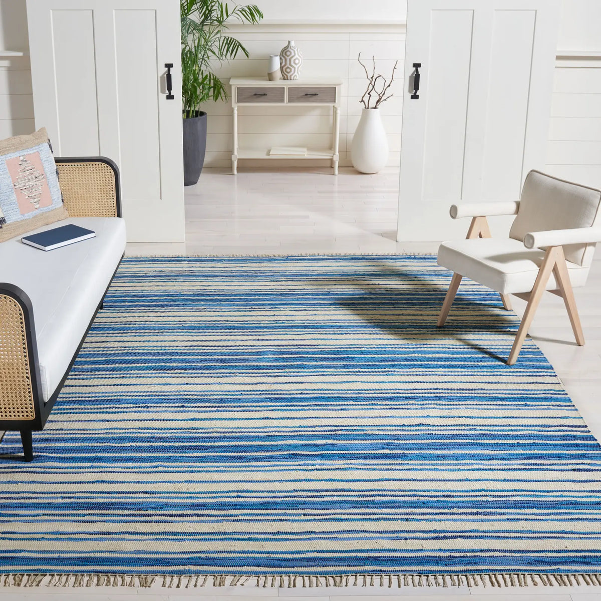 Safavieh Rag Rug 10'-0" x 14'-0" Rug in Ivory / Blue