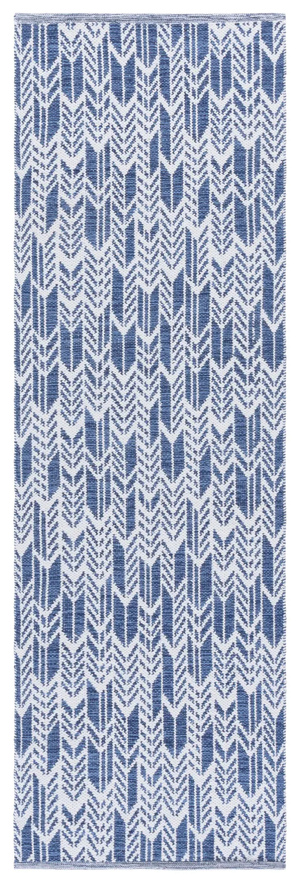 Safavieh Montauk 2'-3" x 7'-0" Rug in Navy / Ivory