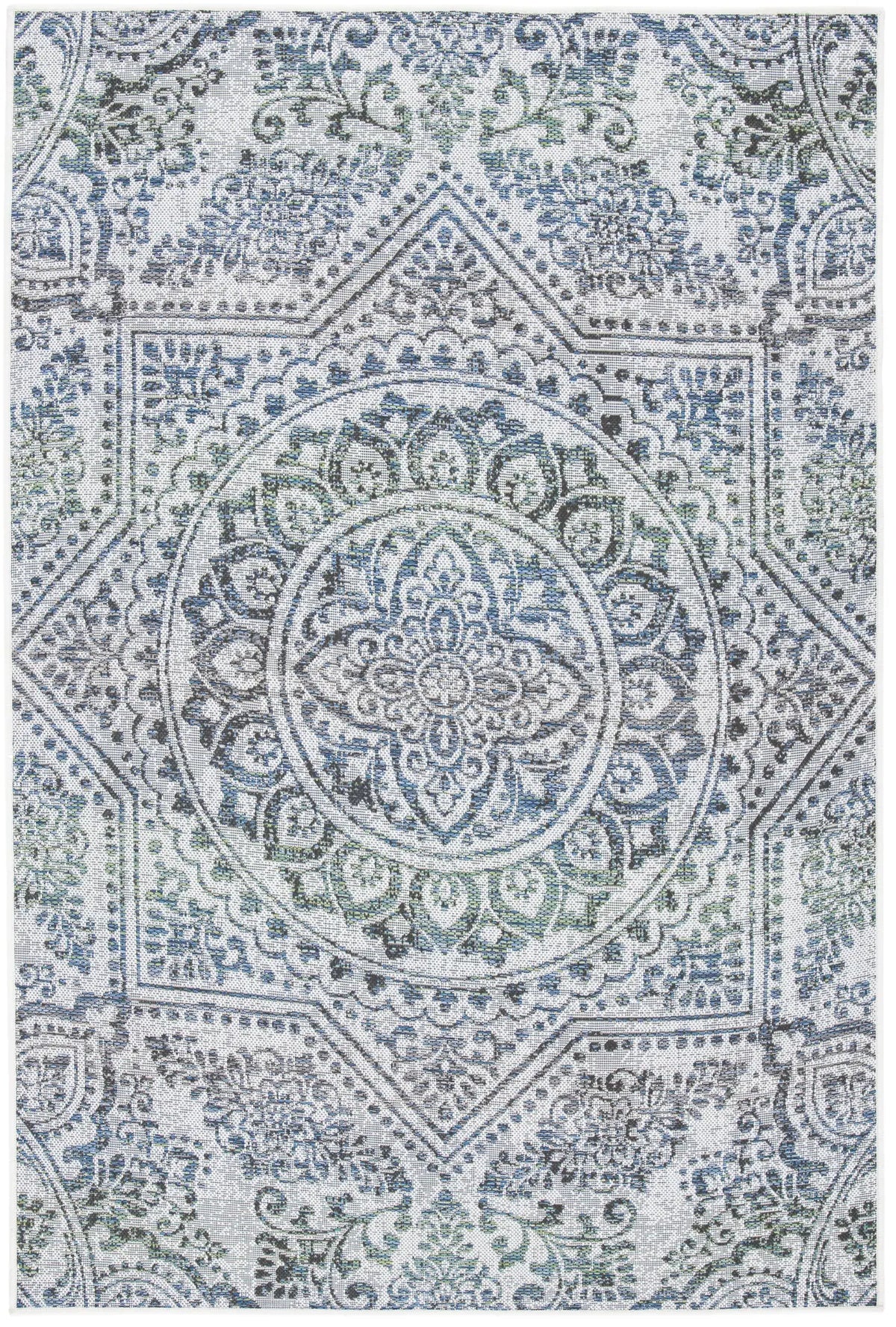 Safavieh Havana 4'-5" x 6'-5" Rug in Light Silver / Blue