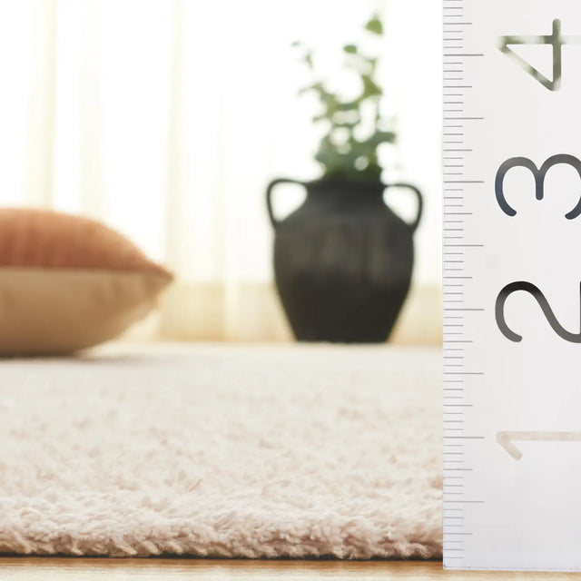 Safavieh Easy Care 4'-0" x 6'-0" Rug in Ivory