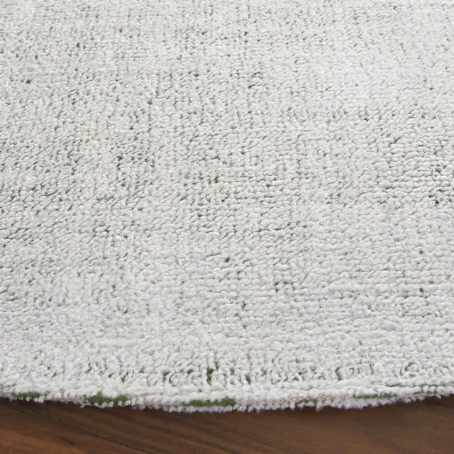 Safavieh Restoration Vintage 6'-0" x 6'-0" Rug in Green / Ivory