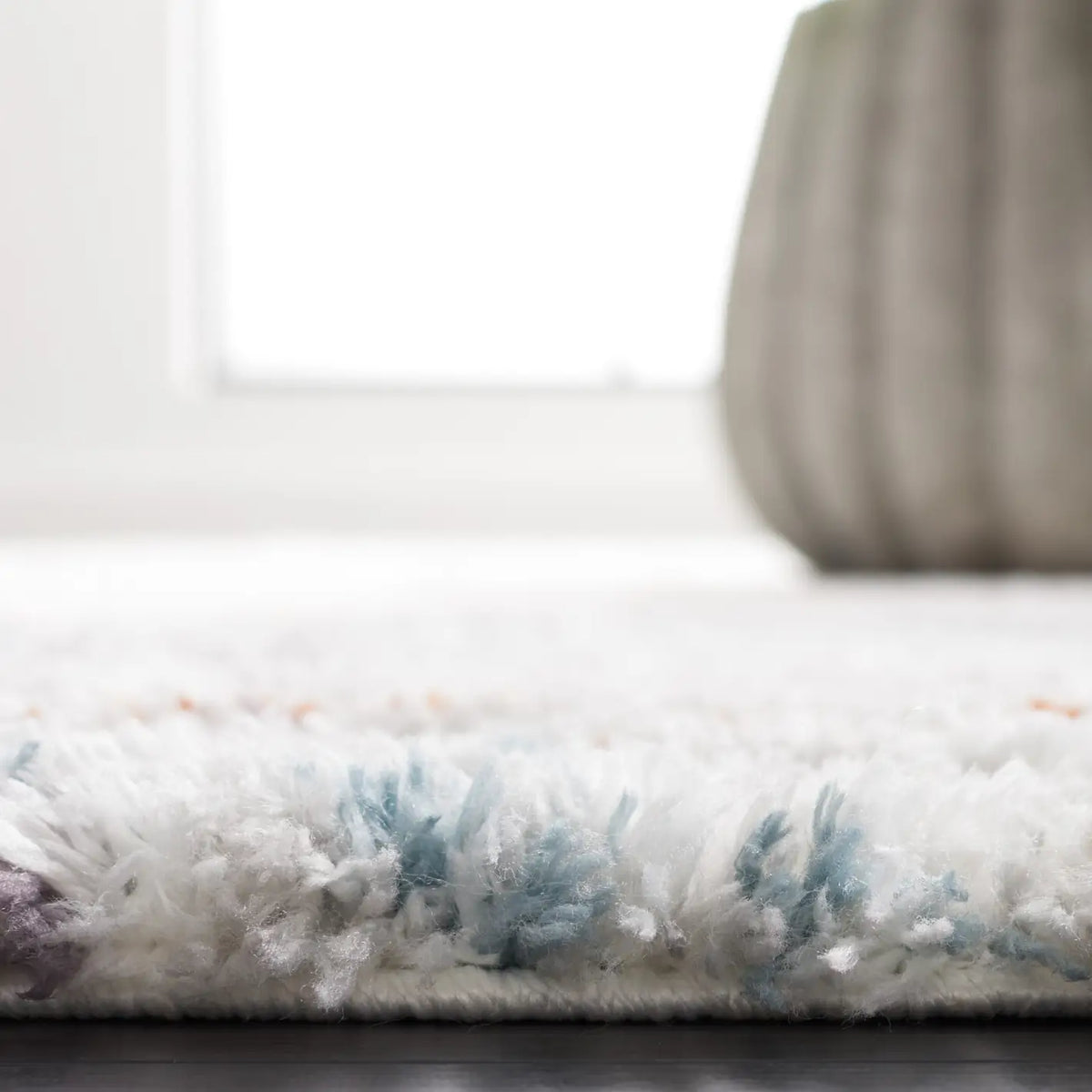 Safavieh Berber Shag 4'-5" x 6'-5" Rug in Blue Rust / Ivory