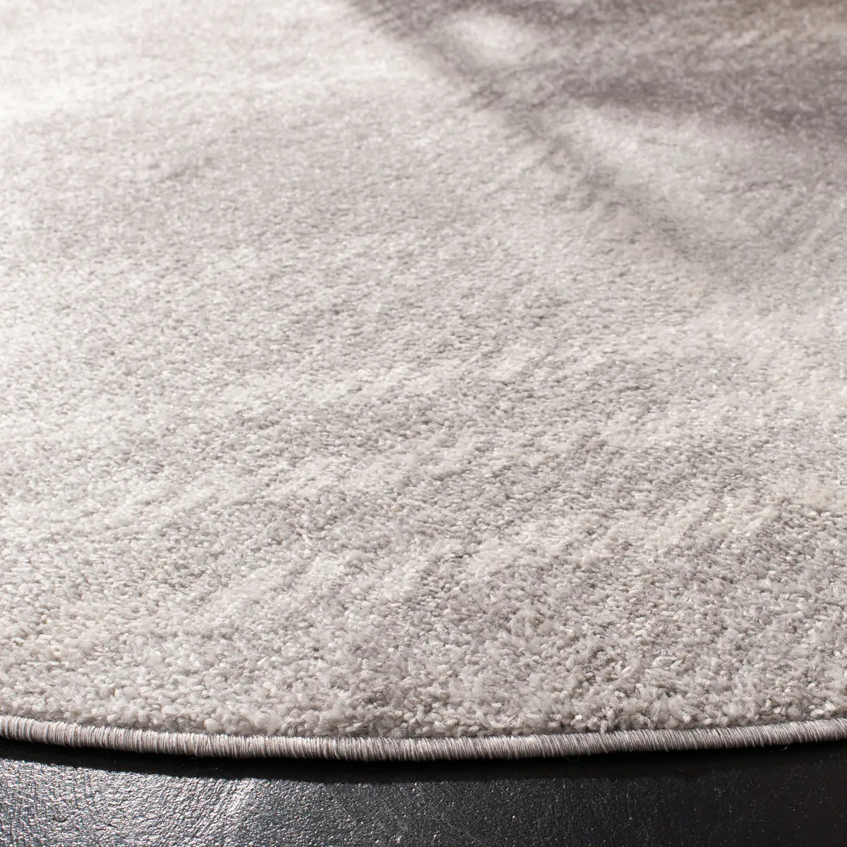 Safavieh Adirondack 6'-0" x 6'-0" Rug in Light Grey / Ivory