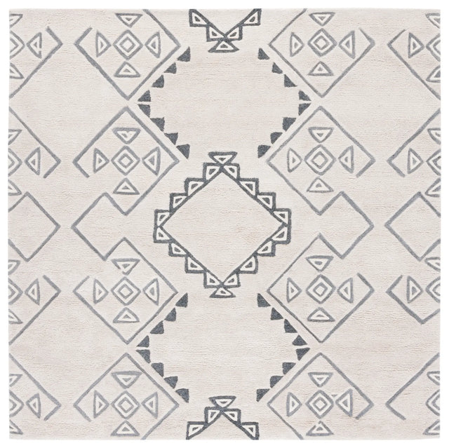 Safavieh Casablanca 7'-0" x 7'-0" Rug in Ivory / Grey