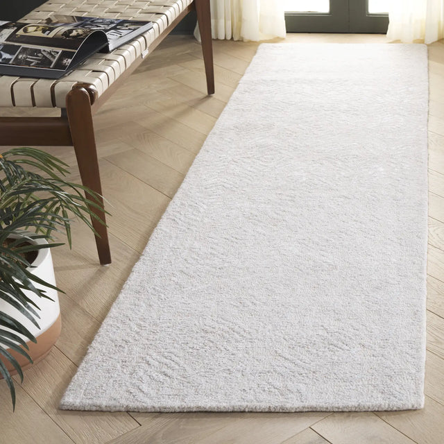 Safavieh Glamour 2'-3" x 8'-0" Rug in Ivory