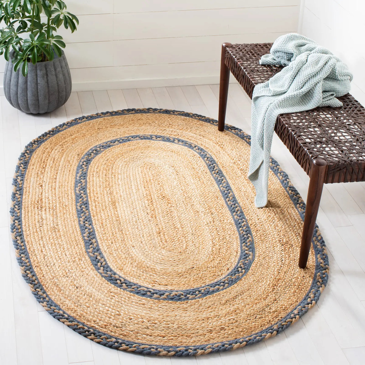 Safavieh Natural Fiber 3'-0" x 5'-0" Rug in Natural / Grey
