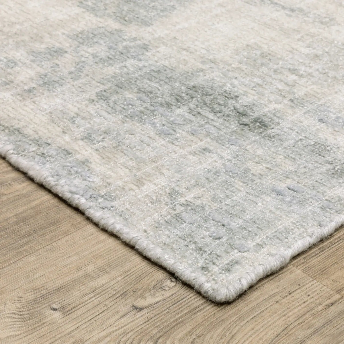 Oriental Weavers Sphinx Clarke CLA05 Grey Rugs - corner detail