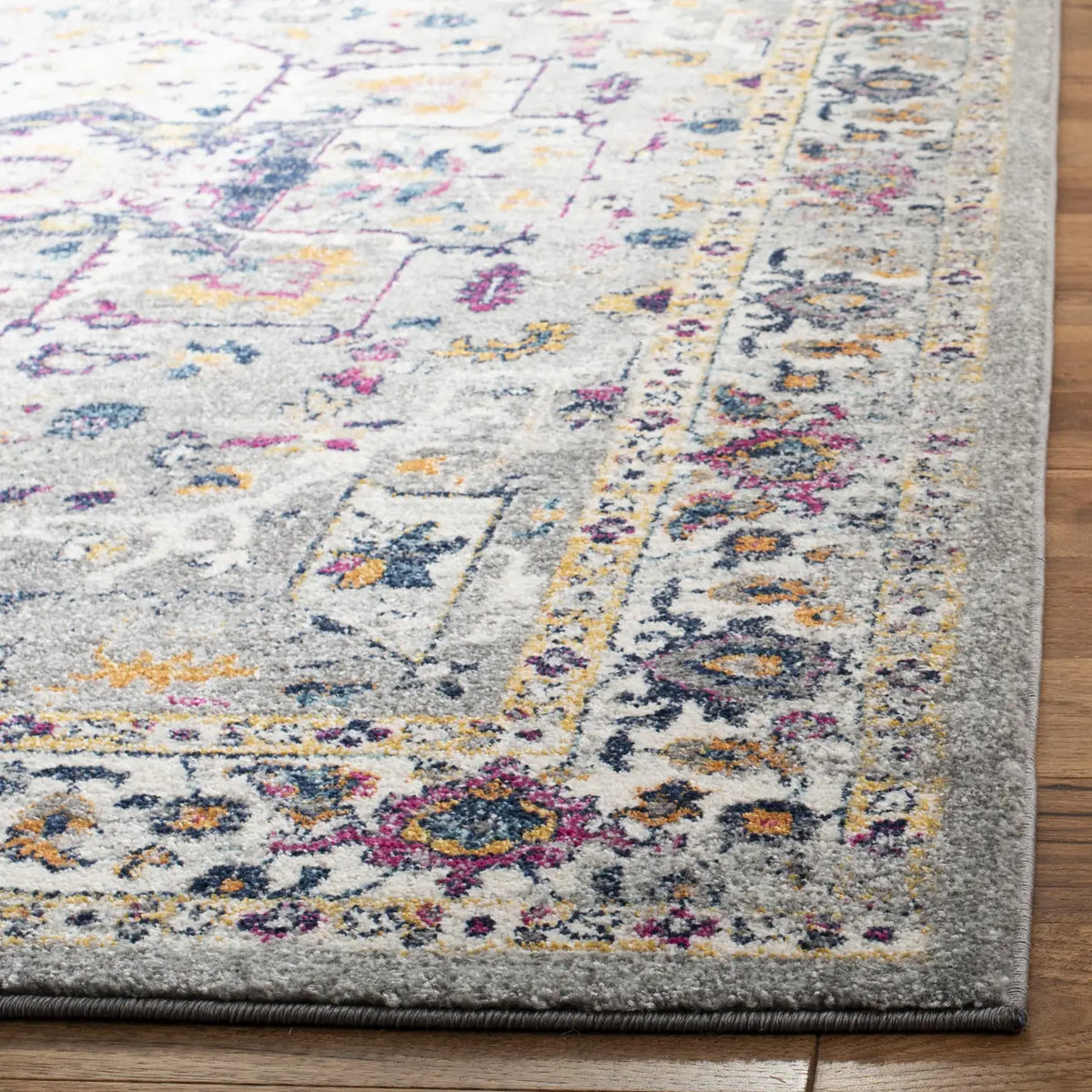 Safavieh Evoke 4'-0" x 6'-0" Rug in Grey / Grey
