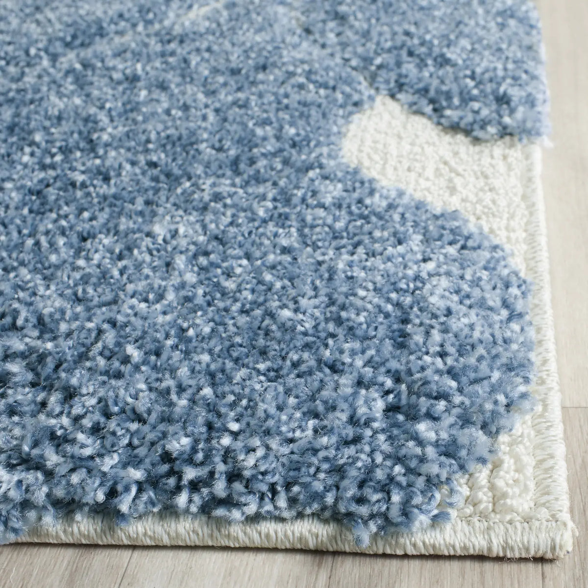 Safavieh Florida Shag 9'-6" x 13'-0" Rug in Light Blue / Cream