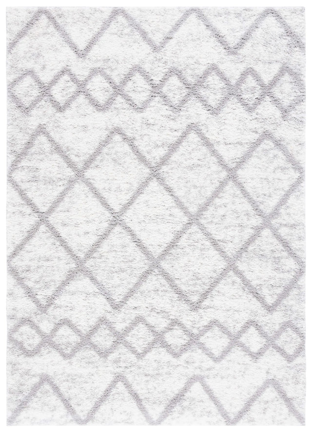 Safavieh Berber Shag 4'-5" x 6'-5" Rug in Ivory / Grey