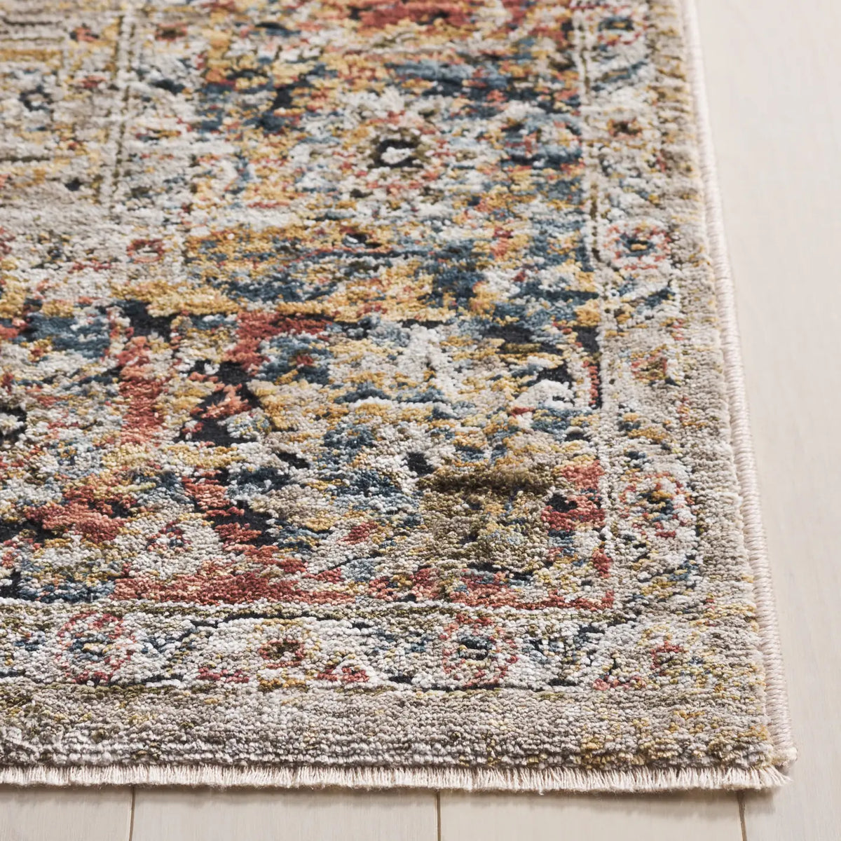 Safavieh Silverado 4'-0" x 6'-0" Rug in Beige / Rust
