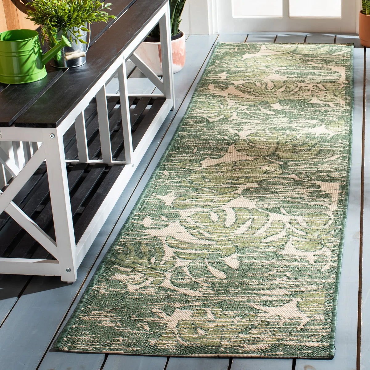 Safavieh Courtyard 2'-3" x 8'-0" Rug in Beige / Green