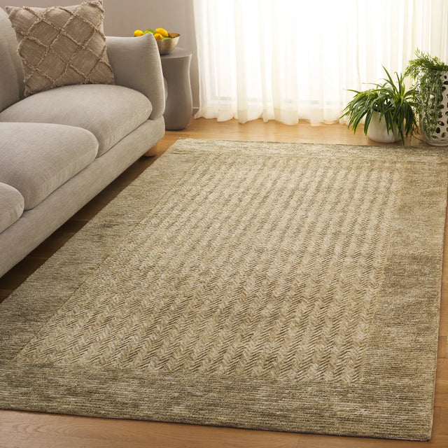 Safavieh Soho 4'-0" x 6'-0" Rug in Green