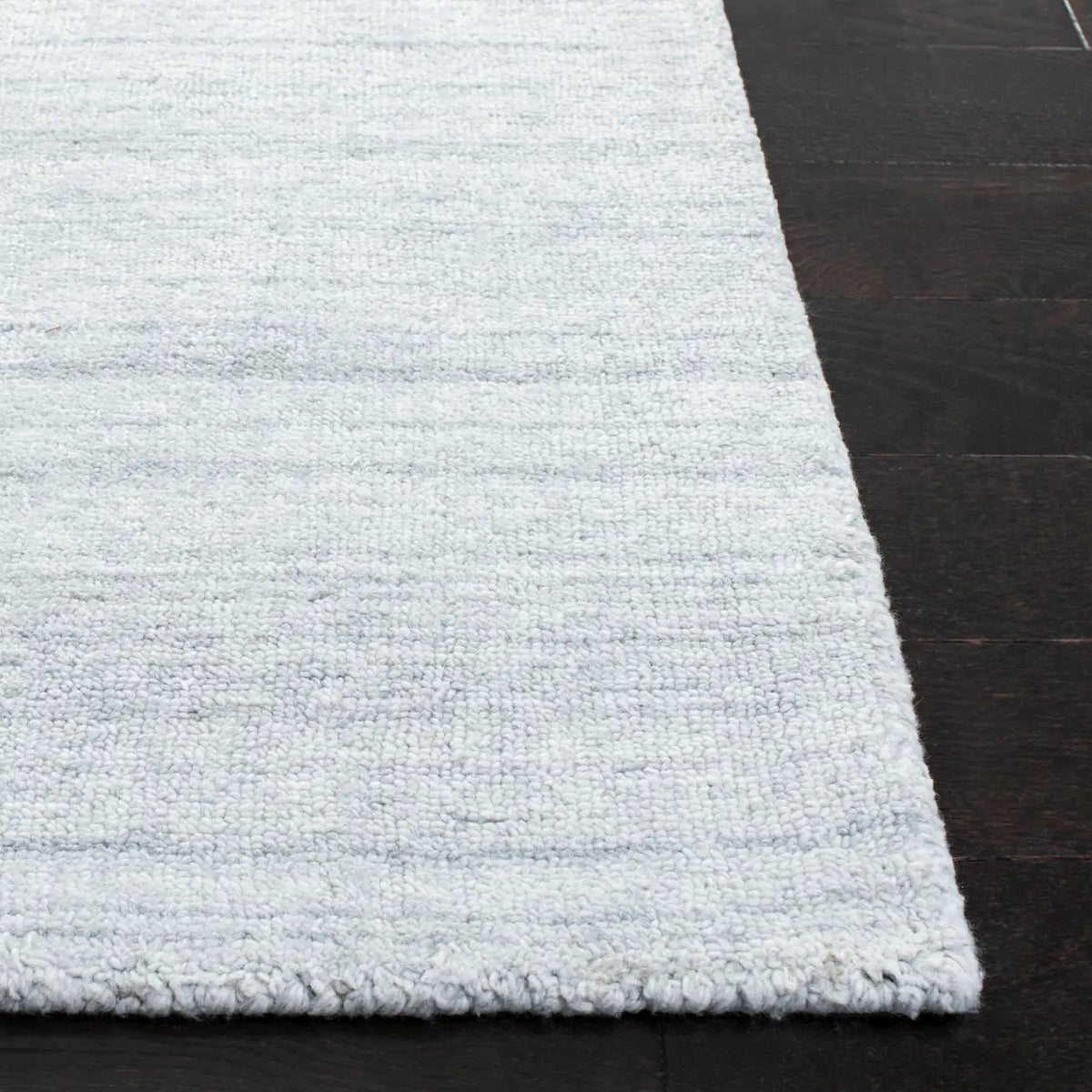 Safavieh Mirage 4'-0" x 6'-0" Rug in Light Grey