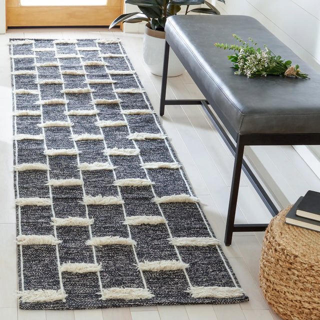 Safavieh Striped Kilim 2'-3" x 7'-0" Rug in Black / Ivory