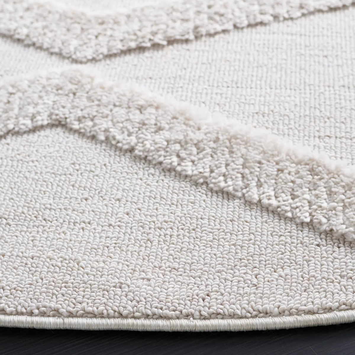 Safavieh Marrakesh 6'-7" x 6'-7" Rug in Ivory / Ivory