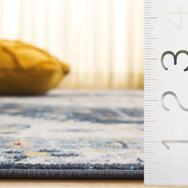 Safavieh Bayside 4'-0" x 6'-0" Rug in Navy / Blue