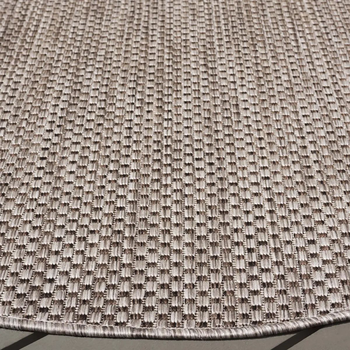 Safavieh Courtyard 5'-3" x 5'-3" Rug in Beige / Brown