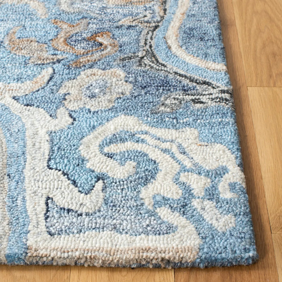 Safavieh Marquee 4'-0" x 6'-0" Rug in Blue / Grey