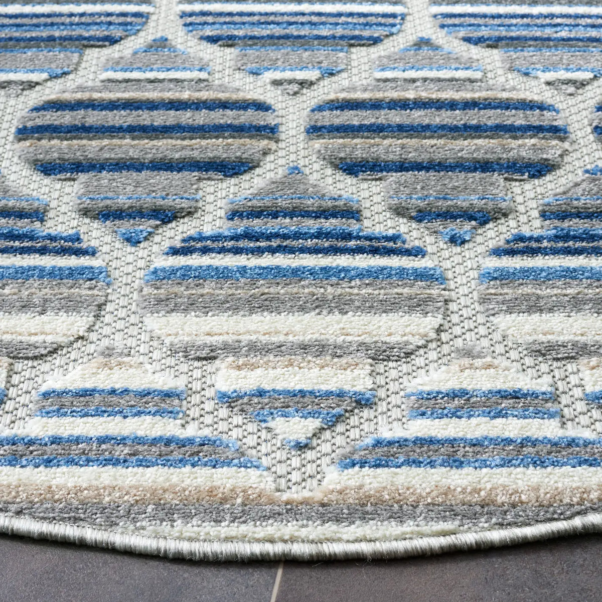 Safavieh Cabana 5'-3" x 5'-3" Rug in Blue / Grey