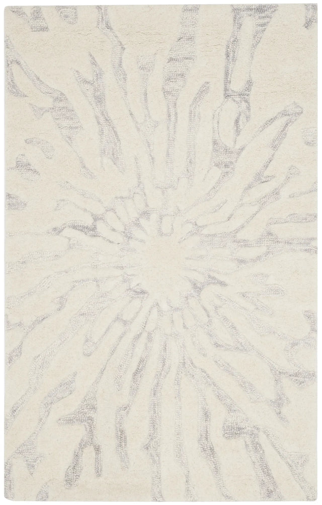 Safavieh Bella 2'-6" x 4'-0" Rug in Silver / Ivory