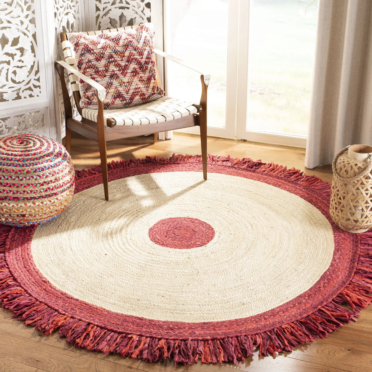 Safavieh Cape Cod 5'-0" x 5'-0" Rug in Red / Natural