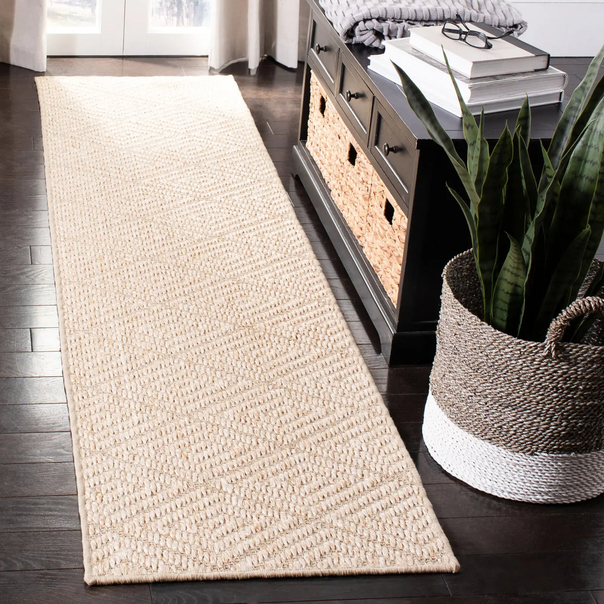 Safavieh Palm Beach 2'-0" x 8'-0" Rug in Beige / Beige