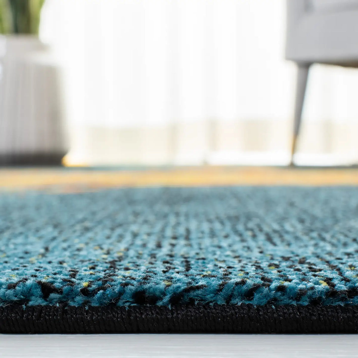 Safavieh Galaxy 4'-0" x 6'-0" Rug in Blue / Yellow