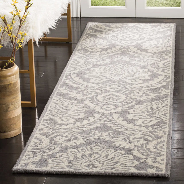 Safavieh Blossom 2'-3" x 8'-0" Rug in Dark Grey / Ivory