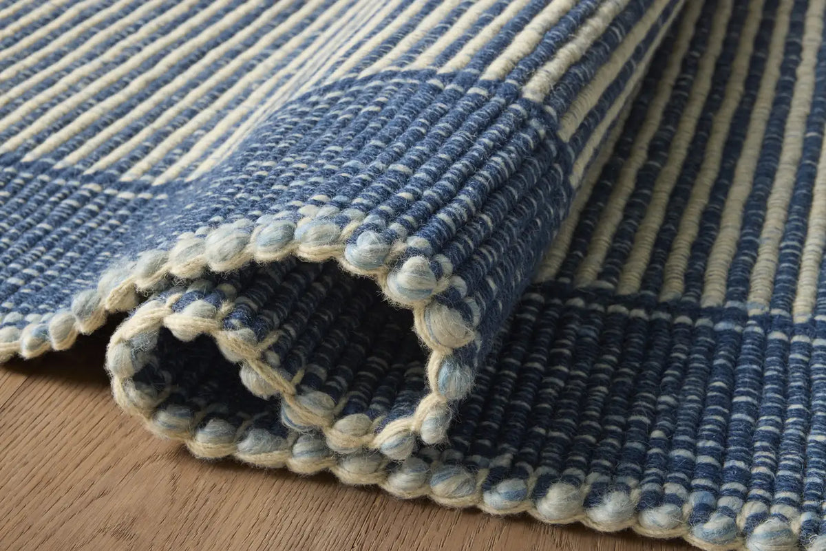 Loloi Sigrid SIG-03 Indigo / Ivory Rug - pile height