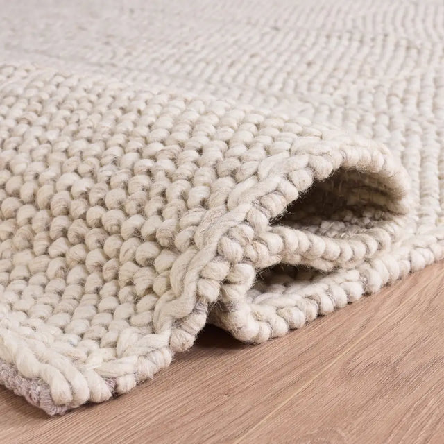 Safavieh Natura 5'-0" x 8'-0" Rug in Beige