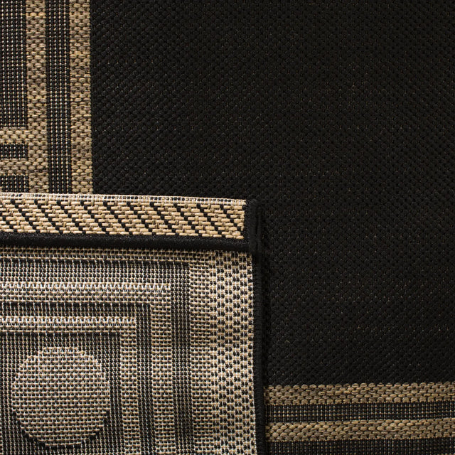 Safavieh Courtyard 4'-0" x 5'-7" Rug in Black / Coffee