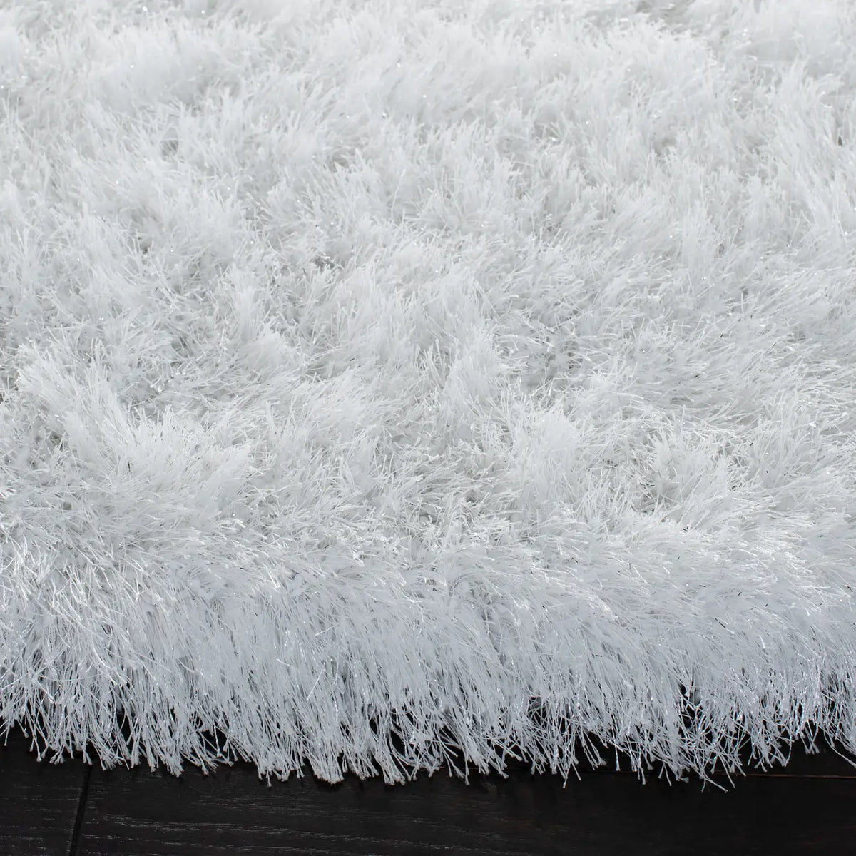 Safavieh Vegas Shag 6'-7" x 6'-7" Rug in Ivory