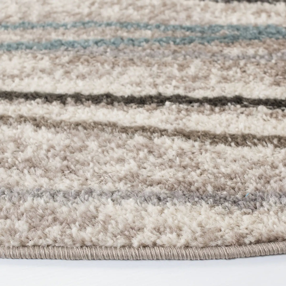 Safavieh Amsterdam 5'-1" x 5'-1" Rug in Cream / Beige
