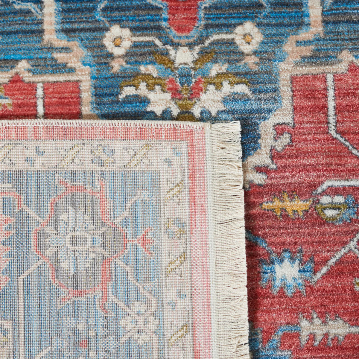 Safavieh Vintage Persian 4'-0" x 6'-0" Rug in Red / Blue