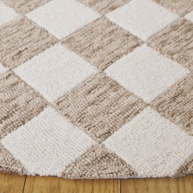 Safavieh Ebony 6'-0" x 6'-0" Rug in Brown / Ivory
