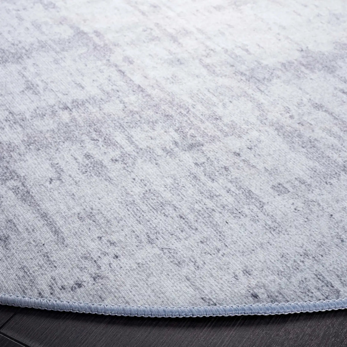 Safavieh Tacoma 6'-0" x 6'-0" Rug in Light Grey / Grey
