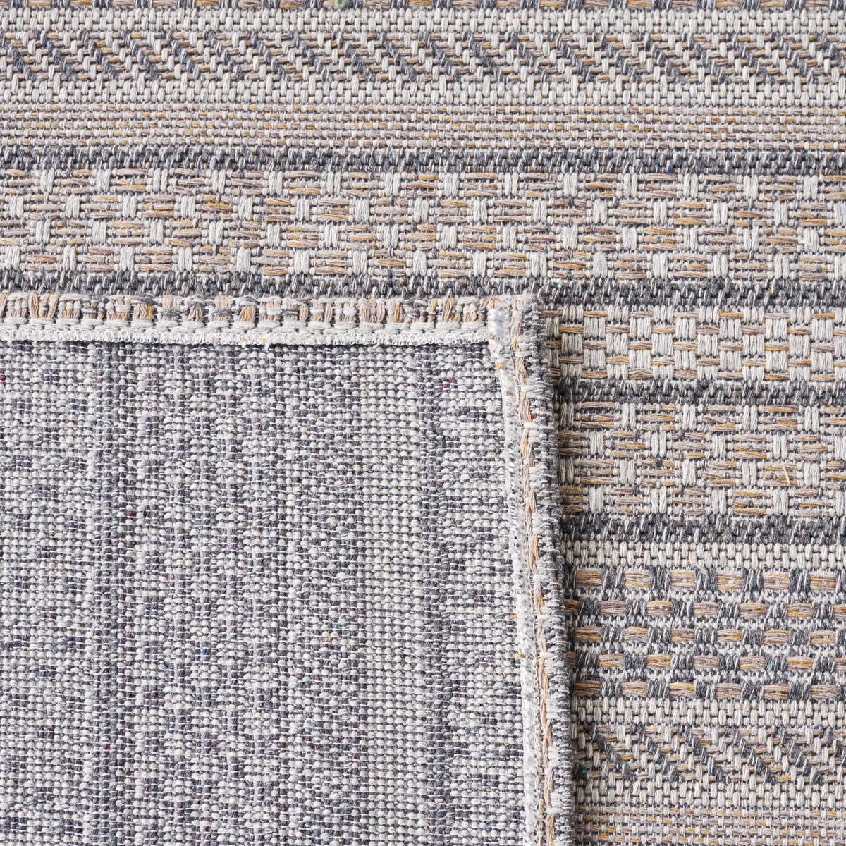 Safavieh Martha Stewart 5'-0" x 7'-0" Rug in Grey / Taupe