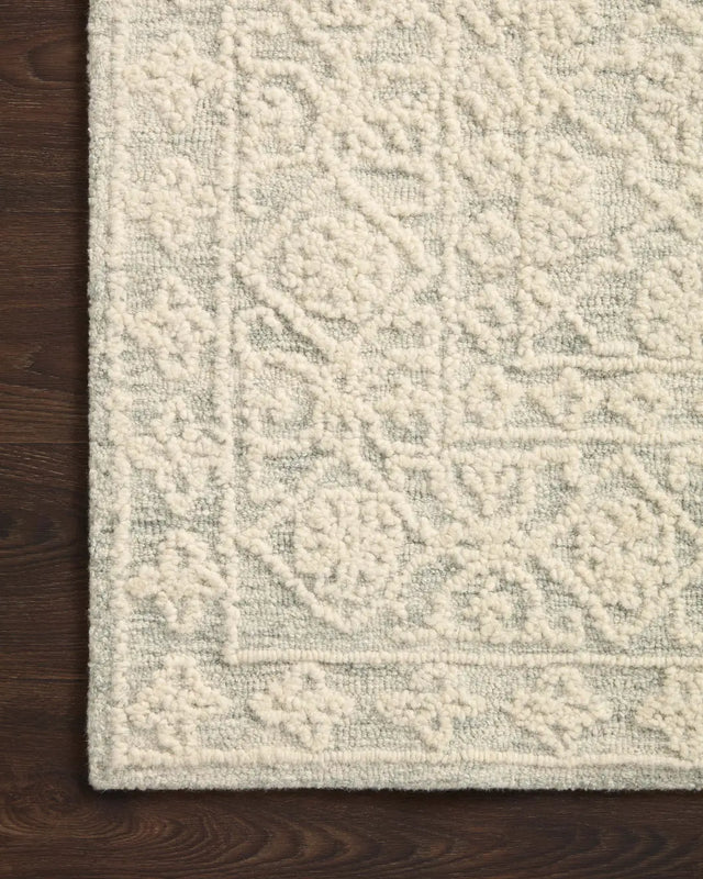 Loloi Cecelia Cec-01 Mist/Ivory Rug - corner on wood