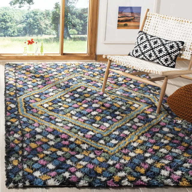 Safavieh Casablanca 5'-0" x 8'-0" Rug in Blue / Gold