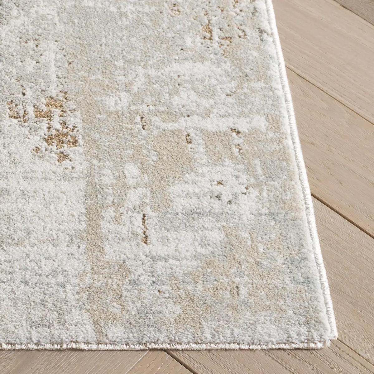 Safavieh Tulip 8'-0" x 10'-0" Rug in Grey / Beige