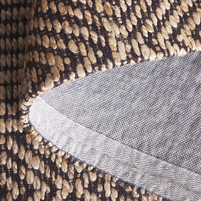 Safavieh Natural Fiber 4'-0" x 6'-0" Rug in Natural / Brown