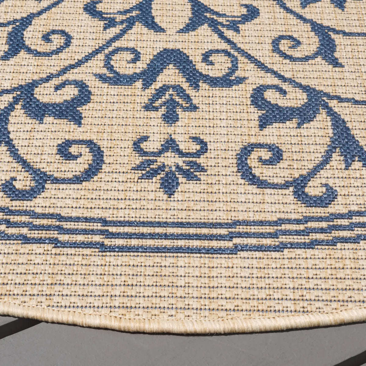 Safavieh Courtyard 5'-3" x 5'-3" Rug in Natural / Blue