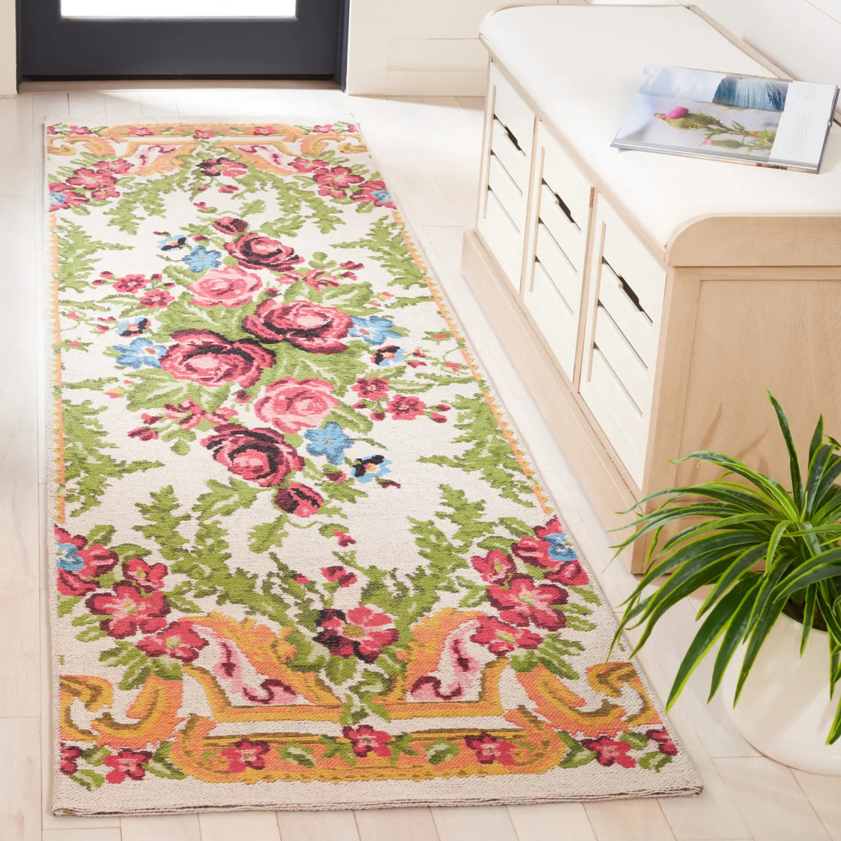 Safavieh Classic Vintage 2'-3" x 8'-0" Rug in Ivory / Rose