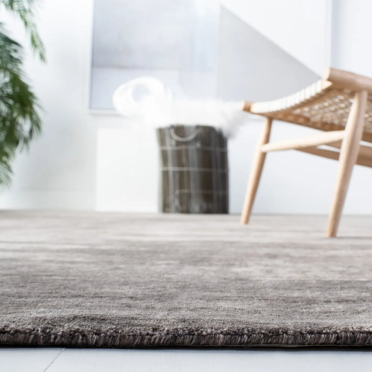 Safavieh Mirage 8'-0" x 10'-0" Rug in Brown / Charcoal