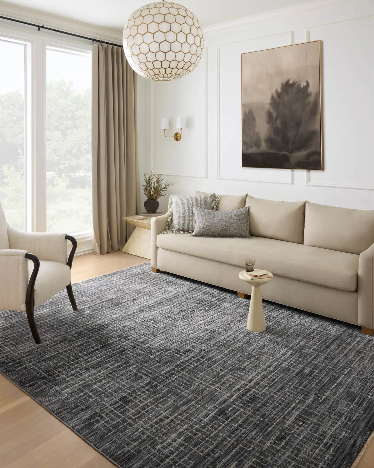 Loloi Soho Soh-01 Onyx/Silver Rug - room scene 1