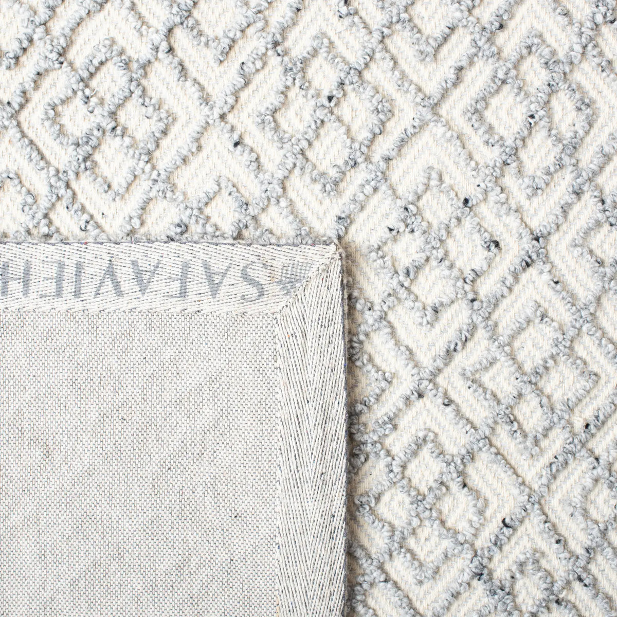 Safavieh Martha Stewart 4'-0" x 6'-0" Rug in Grey / Beige