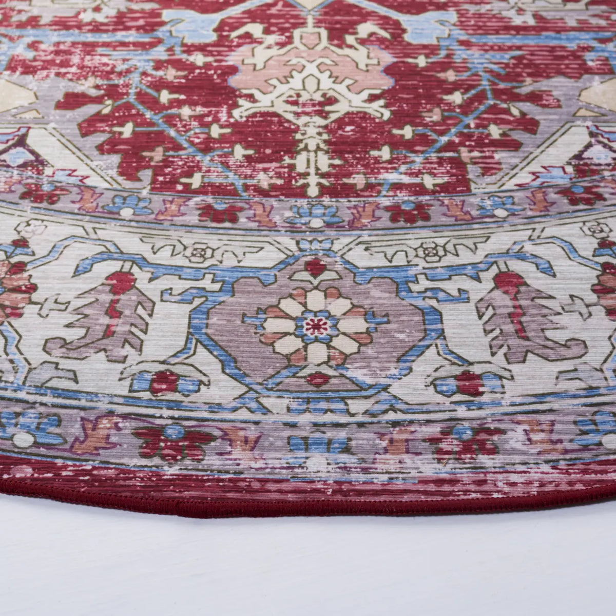 Safavieh Tucson 6'-0" x 6'-0" Rug in Burgundy / Beige