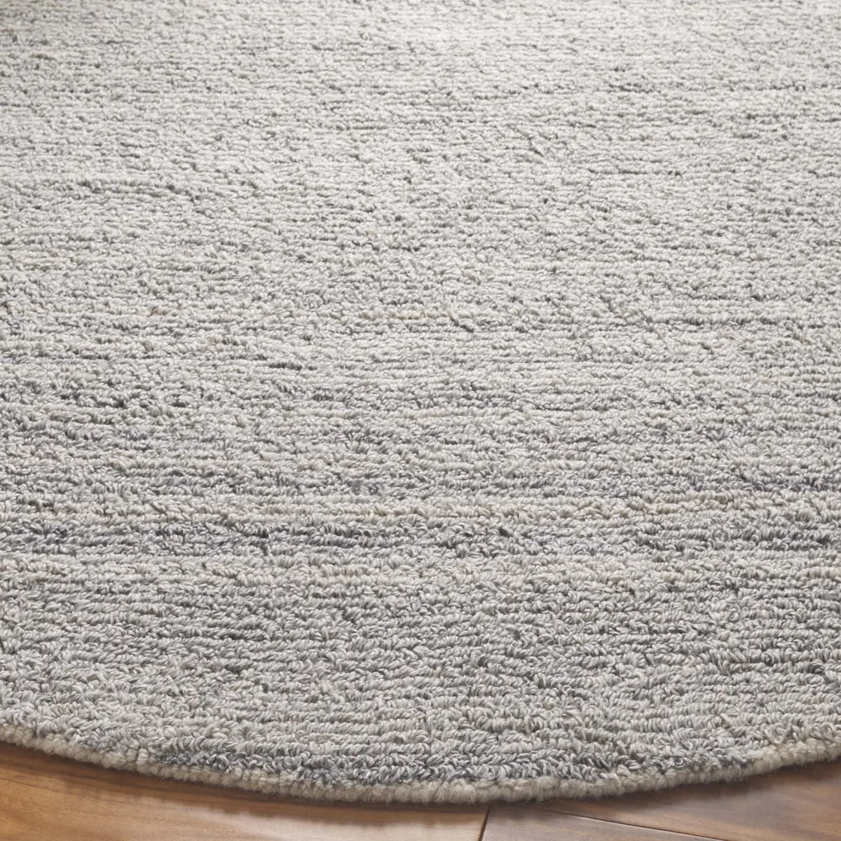 Safavieh Ebony 6'-0" x 6'-0" Rug in Beige / Taupe